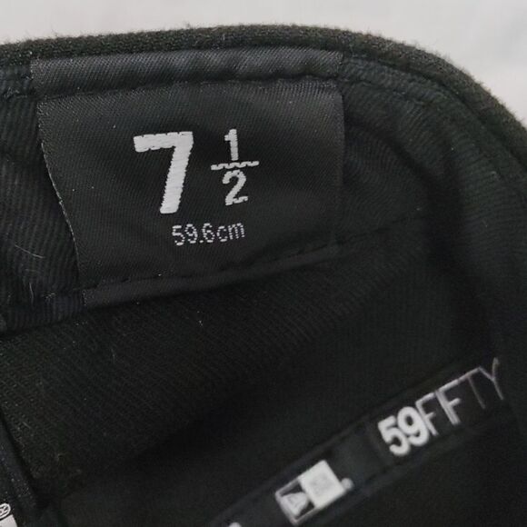 Colorado Avalanche Fitted Hat - Picture 5 of 7